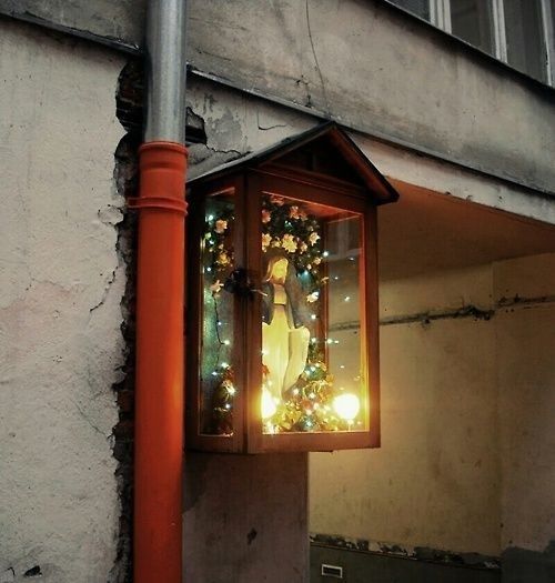 And lastly, why not add a street-side Marian shrine? Convert a larger lantern into a wonderful Shrine to our Blessed Mother!